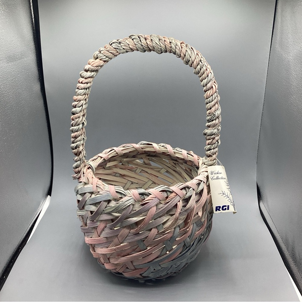 NOS RGI WOVEN WICKER BASKET BASKET - 17”x 7” Pink & Grey Pastel